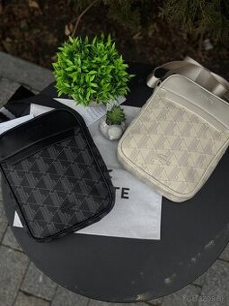 TAŠKA CEZ RAMENO OD LACOSTE 🌐