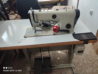 Priemyselný šijací stroj