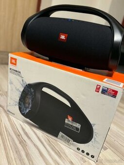 JBL BoomBox