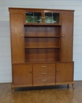 Skriňa “ RETRO “ ( 32 ).