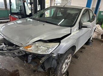 Rozpredám na diely Ford Focus mk2 lift 1.6i SHDC