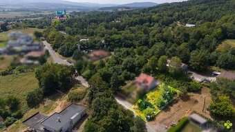 Jedinečný stavebný pozemok s úžasným výhľadom Bojnice - 1