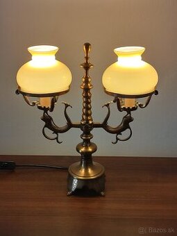 Dvojramenna bronzova lampa