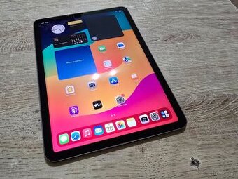 Ipad AIR 4 64gb plnefunkcny ma len jemne znamky pouzivania k