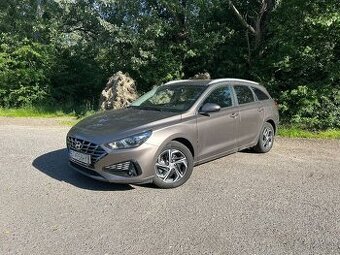 Hyundai i30 CW Family 48V Mild Hybrid 1,5T-GDi 117KW MT/6