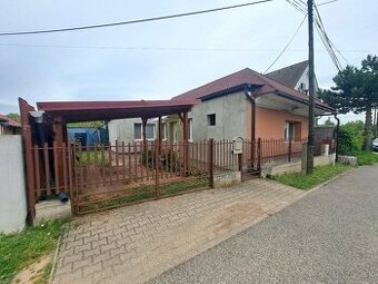 Rodinný dom Mojmírovce - len 14km od Nitry