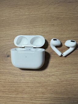 Apple AirPods 3. generácie – TOP stav