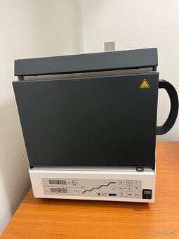 Zubná technika liaci aparat a vypalovacia pec