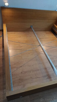 veľká posteľ 180x200 IKEA MALM dubová dýha + rošt