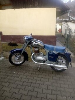 Jawa 250 typ:353 Normandia