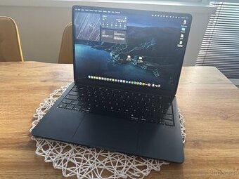 MacBook Air 13" M2 SK 2022 Polnočný - 1