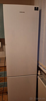Predám chladničku Samsung RB37J500MWW, A+++