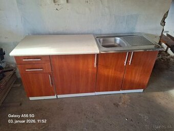 Na predaju kuchynská linka