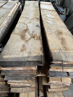 Vysušené stolárske rezivo jaseň