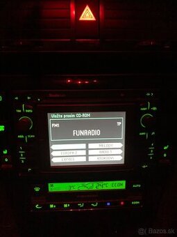 Autoradio Skoda dx