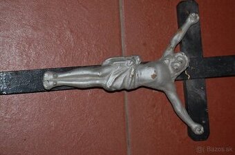 Starý liatinový kríž