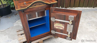 Nadherný Trezor Vien RV.1880.