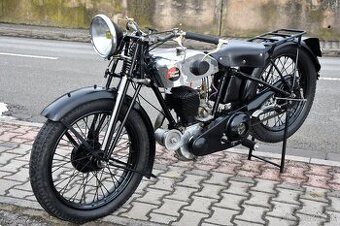 Předválečná třistapadesátka Magnat Debon BLG 350SV