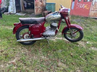 Predam Jawa 350/360 panelka r.v 1965