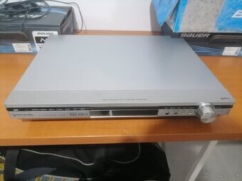 Zosilňovač Panasonic SA-XR45