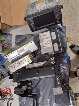 BMW E46 Dynavin, bm54 pôvodné rádio