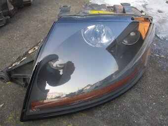predne svetlo Audi TT 8N xenon lave