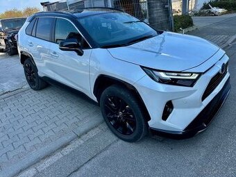 Toyota RAV4 AWD 2.5 benzín HYBRID