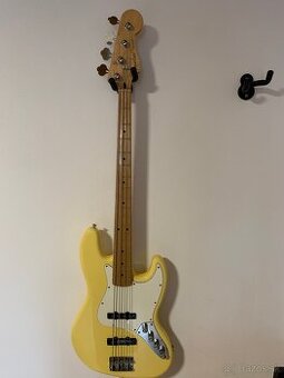 Predam vimenim  FENDER JAZZ BASS
