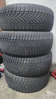 205/45 R17