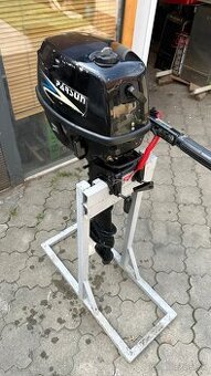 Predám závesný lodný motor Pársun licencia Yamaha 5 HP 4 tak