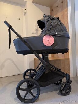 Cybex simply flowers grey