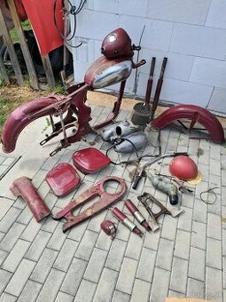 Jawa 250 kyvačka