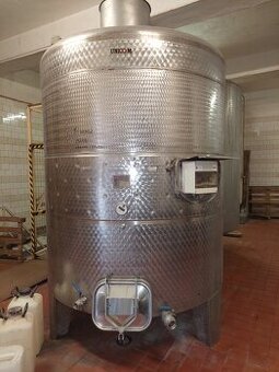 VINIFIKÁTOR 5500 L UNICOM S MÍCHÁNÍM