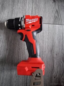 Příklepová vrtačka Milwaukee M18 BLPDRC
