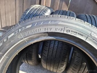 Predám letné pneu 215/55 R17