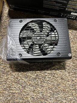 Corsair HX1200 - 1