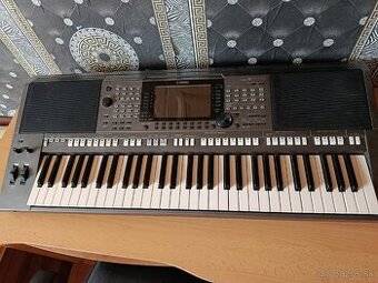Yamaha psr S-770