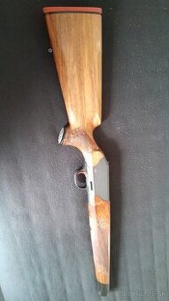 Pažba Blaser R8