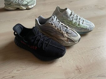 Predám adidas yeezy 350, 380 a 700