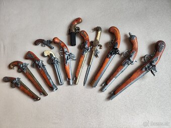 Historické zbrane - Repliky