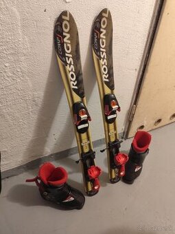 Predám detské lyže s lyžiarkami len osobný odber.