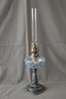 Petrolejová lampa IS Paris