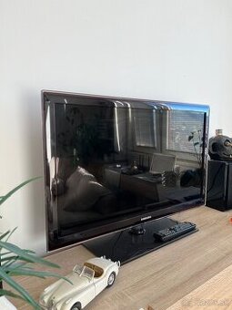 Smart TV Samsung - 32 uhlopriecka - Vynikajuci stav