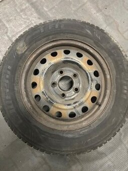 predam zimnu sadu kolies 205/65r15