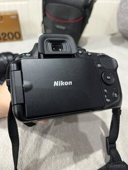 Nikon D5200