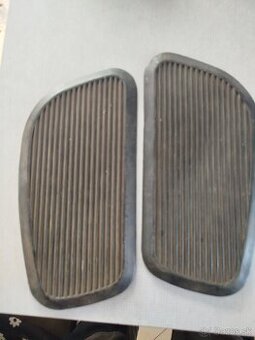 Gumy nádrže Jawa California