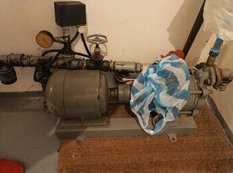 Domáca vodáreň / Čerpadlo s tlakovou nádobou