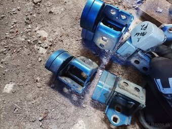 Renault Megane 2 záves dverí