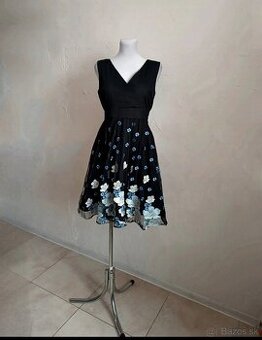 Spoločenské šaty krátke M