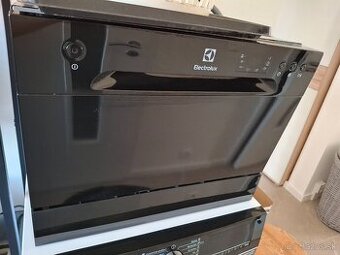 Umývačka riadu Electrolux